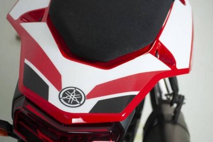 Kit polepů - sada polepů na motocykl UNIRACING pro YAMAHA TENERE 700 2019-2021 červená/bílá
