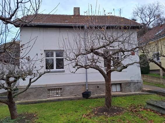 Menší rodinný dům 3+1, pozemek 778 m2, V údolí, Praha 6 - Suchdol | Reality.iDNES.cz 
