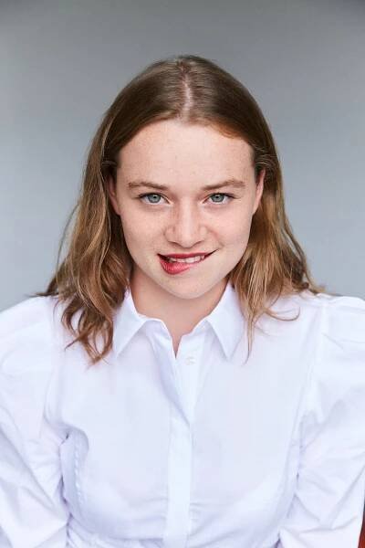 Luna Wedler - NILS SCHWARZ PHOTOGRAPHY
