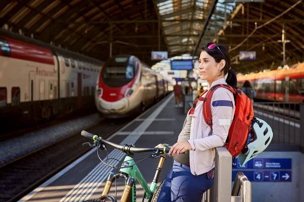 Velo im Zug: 13 Praktische Tipps für die nächste Reise