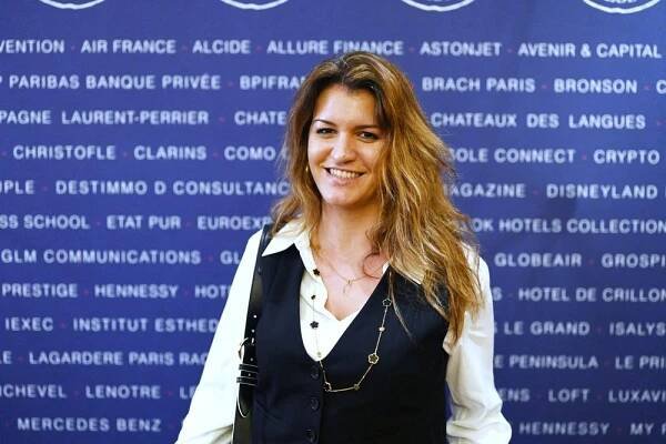 EXCLU - Caterina Murino enceinte : à 47 ans, elle officialise sa première grossesse