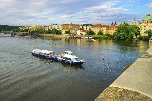 Loď Agnes de Bohemia | Prague-Boats.cz