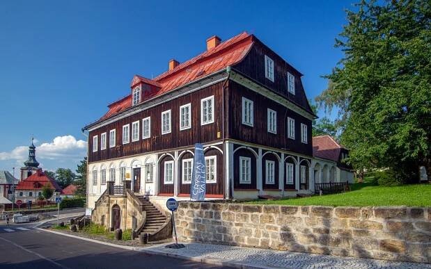 Sklářské muzeum (Kamenický Šenov)