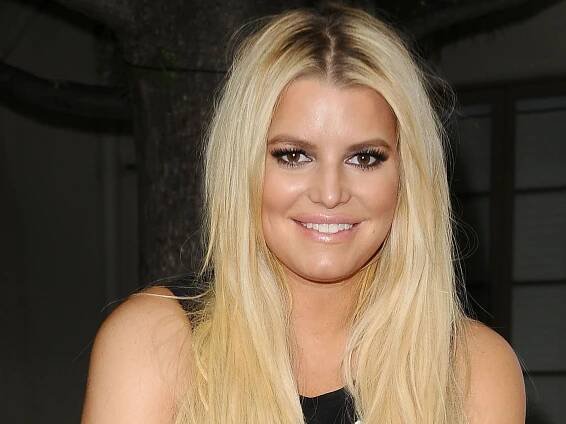 Jessica Simpson Mom-Shamed for Letting 7-Year-Old Daughter Dye Her Hair