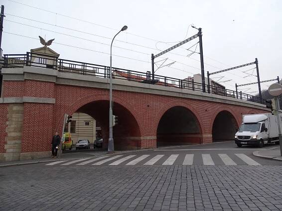 Negrelliho viadukt má vlastní ochranku