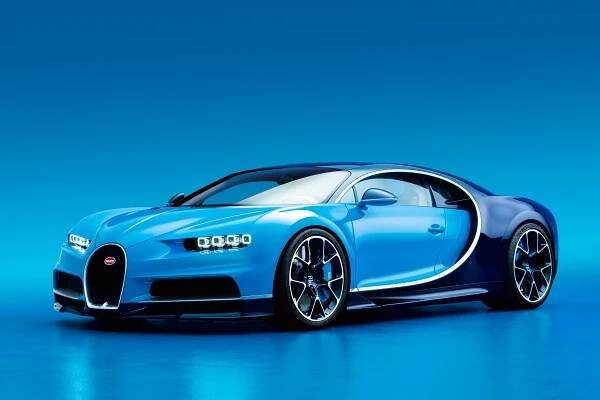 Veyron a Chiron na Prague Car Festivalu