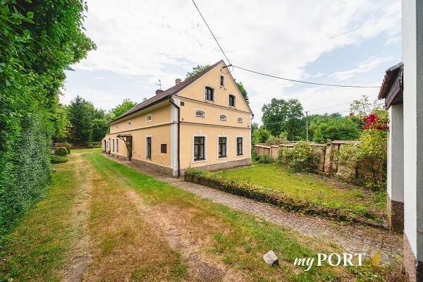Prodej domů, Kostelec | Mapio.cz