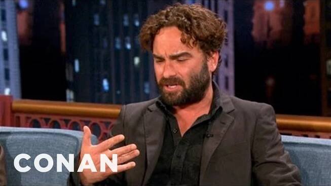 Johnny Galecki a jeho přezdívka - Videacesky.cz