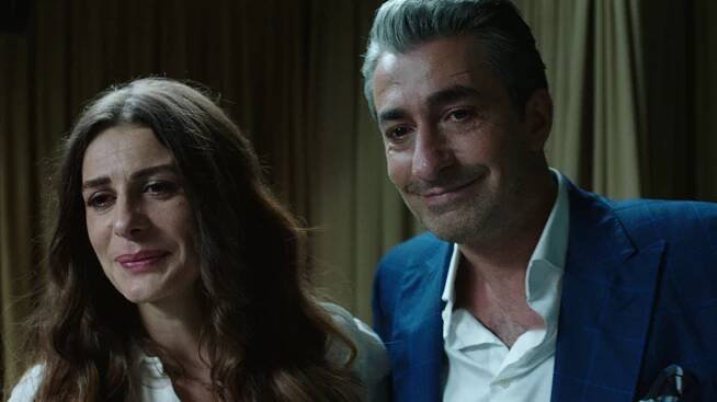 Vyměněné osudy - Z filmu - Ebru Özkan Saban, Erkan Petekkaya