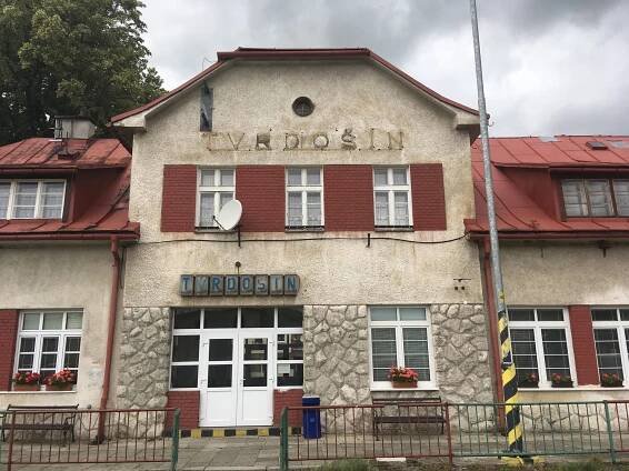 Tvrdošín (nádraží)
