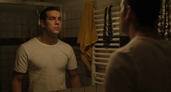 Mario Casas - Muy lejos - Z filmu