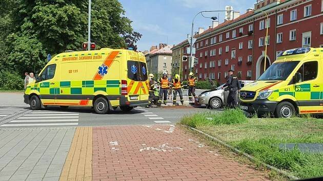 Vážná dopravní nehoda omezila dopravu v Havířově
