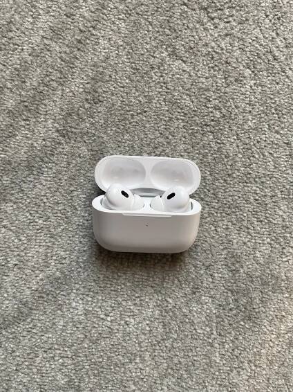 Apple AirPods Pro 2. Generation MagSafe USB-C Headset In-Ear Kopfhörer weiß NEU!