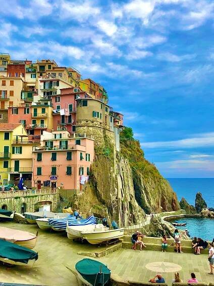 Cinque Terre Hike and What to Do in these Beautiful Coastal Villages - Italy