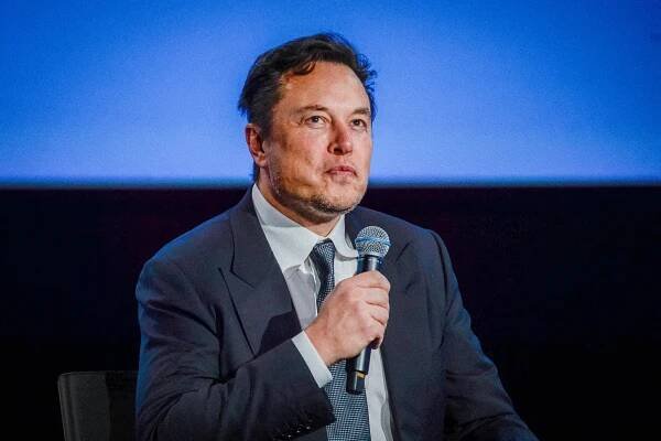 By Buying Twitter, Elon Musk Has Created His Own Hilarious Nightmare
