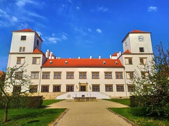 U Slepice – hřebenem Žďánického lesa – Vyraž na výlet!
