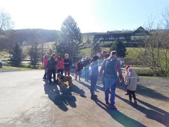 KČT – turistický pochod Zikmundova skála – Obec Březolupy