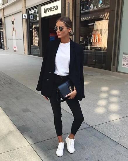 Épinglé par Elizabeth Ermenkov sur Beauty S. | Mode femme casual chic, Mode femme casual, Mode femme