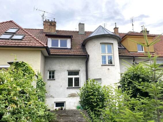 Kroměříž, dům 3+1, 130 m2 a pozemek 538 m2 - ochodekestates.cz