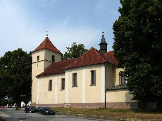 Soubor:Dolní Cerekev, kostel sv. Maří Magdalény (01).jpg – Wikipedie