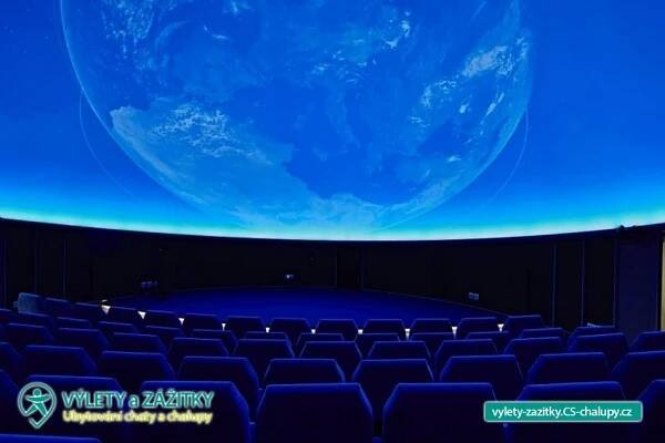 Hvězdárna a planetárium Hradec Králové (8CZ-026): Výlety a zážitky