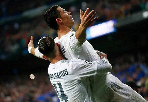Úžasný Ronaldo hattrickem zachránil Real. V semifinále Ligy mistrů je i Manchester City