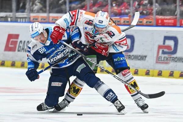 Extraliga hokej živě dnes: Kometa Brno vs. Pardubice livestream