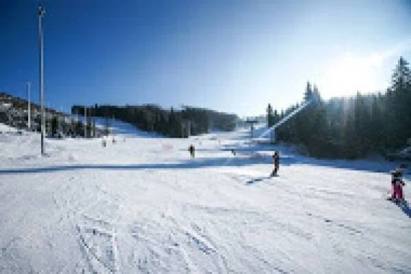 Ski areál Plešivec - informace a mapa