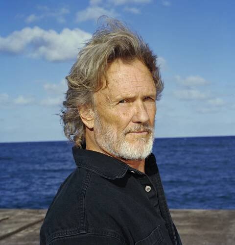 Kris Kristofferson Dead: Country Singer, 'A Star Is Born' Actor Was 88