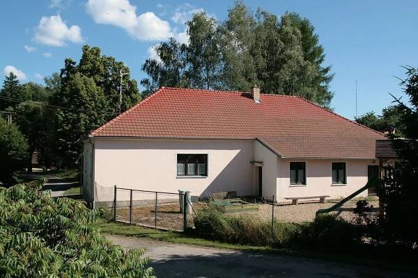 Malá Lhota - ubytování, počasí, foto, tipy na výlet, informace