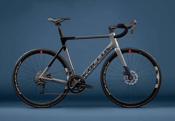 KELLYS URC 50 2024 700C | kubicasport.eu