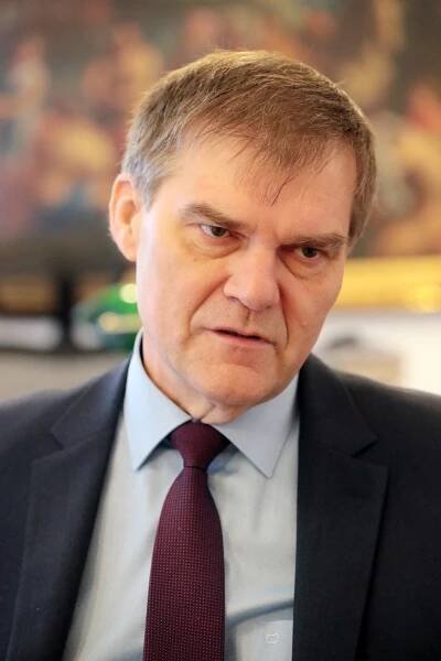 Vztahy s Ruskem má „žehlit“ Zemanův muž. Zkušenost se složitým jednáním mám, tvrdí Jindrák