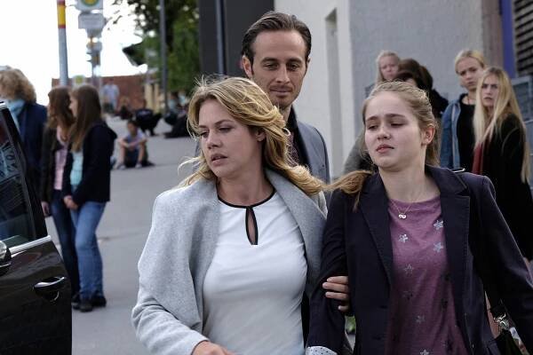 Felicitas Woll, Gabriel Raab, Paulina Hobratschk - Liebe bis in den Mord: Ein Alpenthriller - Z filmu