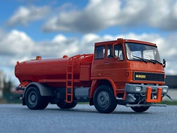Model auta LIAZ 110.850 SA8