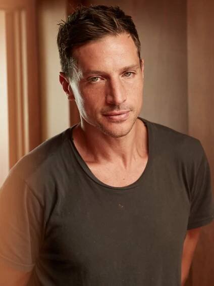 Simon 8[2]_©Cliff Watts