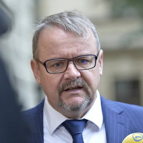 Portugalci z Mota-Engil utekli ze stavby obchvatu Třince. Ťok je chce dostat zpět