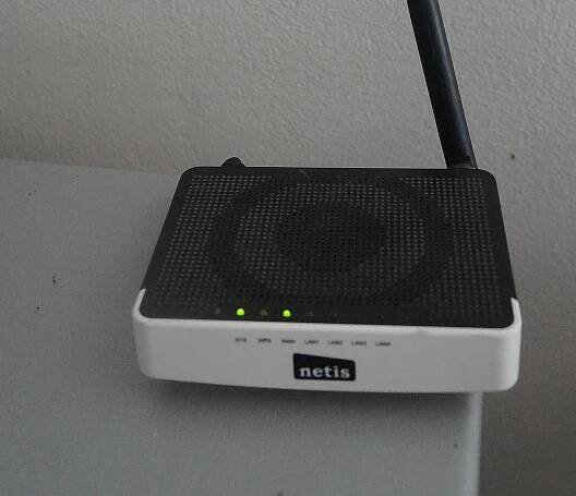 Wi-Fi router NETIS WF2411 (802.11 b/g/n), spolehlivý se super signálem