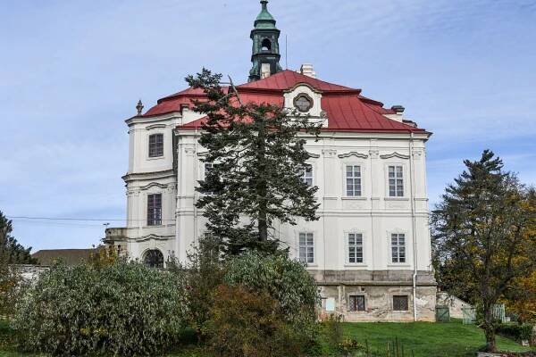 Zámek Trpísty - postupná obnova | Stavební firma BOLID M s.r.o.