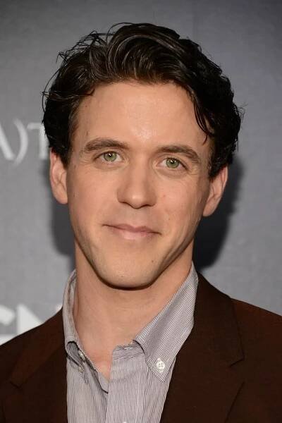 Ashley Zukerman herec