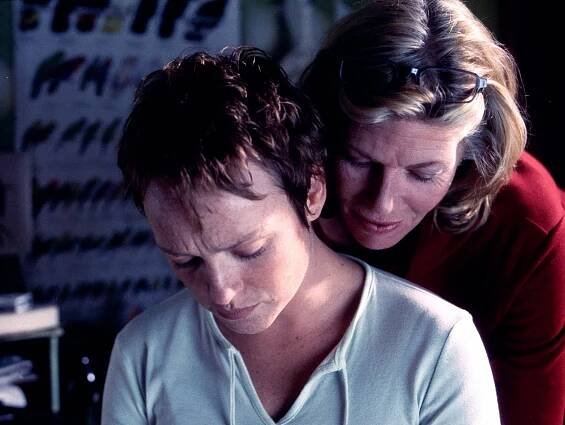 Opičí maska - Z filmu - Susie Porter, Kelly McGillis
