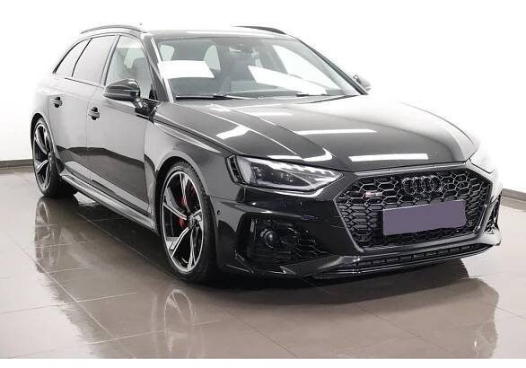 Audi RS4 Avant 2.9 TFSI quattro*Kůže*Matrix*