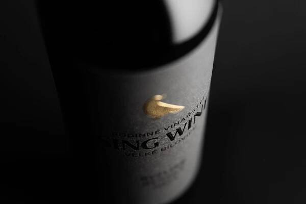 Vinařství Sing Wine z Velkých Bílovic - PIJME VÍNO S LÁSKOU