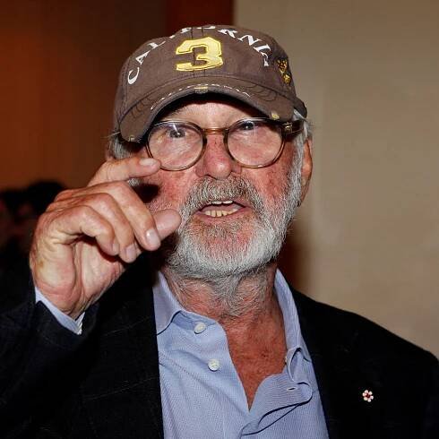 Norman Jewison, director of 'Moonstruck,' 'In the Heat of the Night,' dies at 97