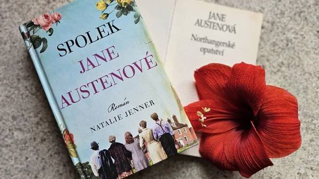 Sejde se vdova, doktor, služka, farmář - a je tu Spolek Jane Austenové - Médium.cz