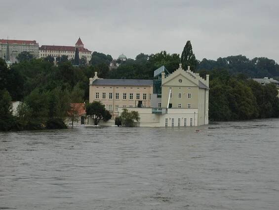 Před 20 lety byla Kampa vydána napospas rybám. „Meda se o muzeum zasloužila dvakrát,“ zastává Pospíšil