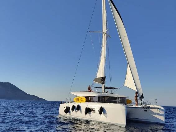Aenaos - Lagoon 42 Catamaran