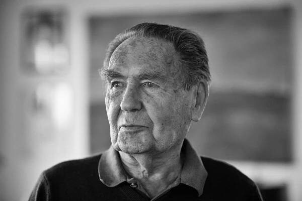 Útěk díky Wintonovi, boj v RAF. Poslední Čech, který za války létal v Anglii, slaví 99. narozeniny
