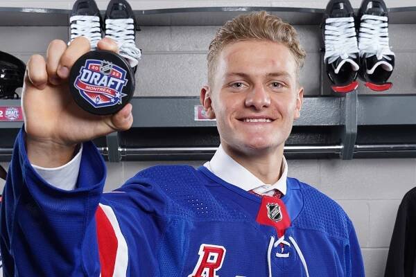 Rangers pick Adam Sykora with their first selection of 2022 NHL Draft