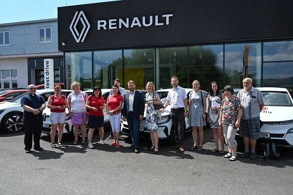 Elektroautomobily jsou již na Charitě Šumperk!
