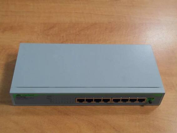 Data switch Allied Telesis AT-FS708, PC 9500 Kč, od 1,- Kč!!! - Komponenty pro PC